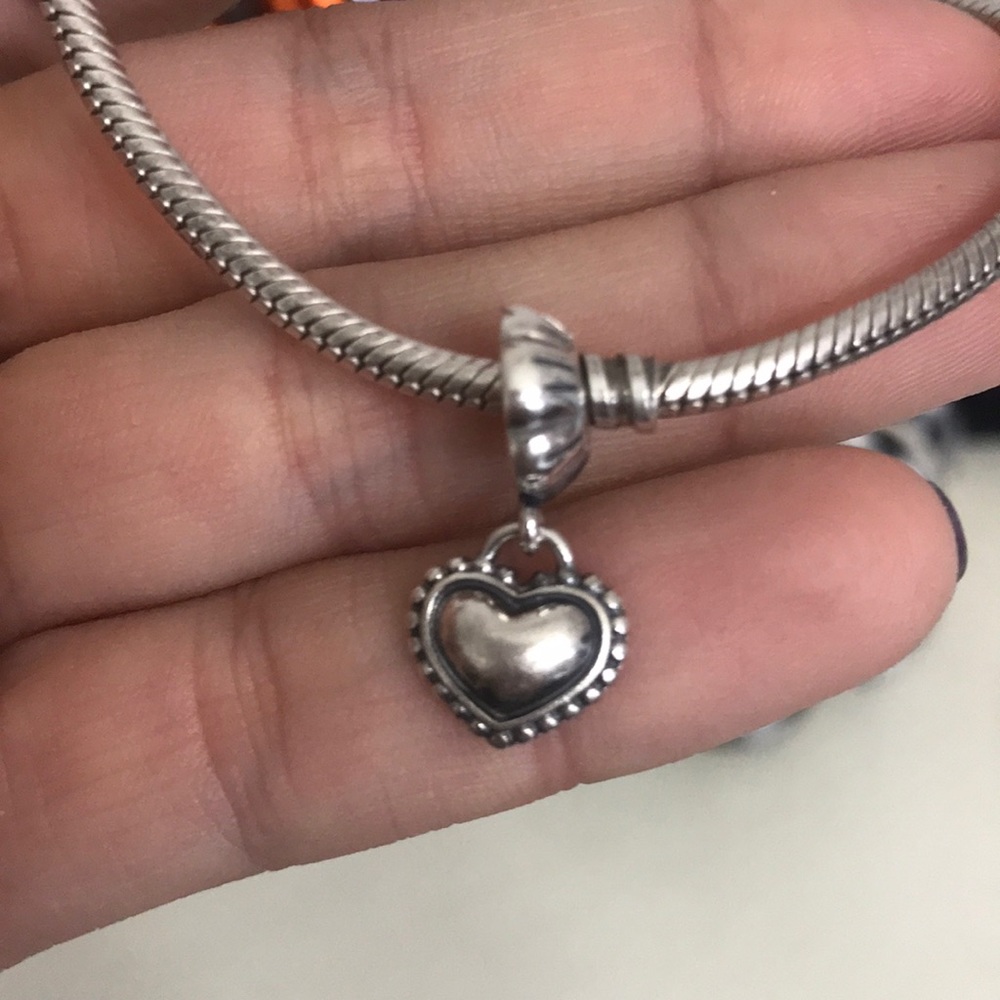Pandora charm “Sister”